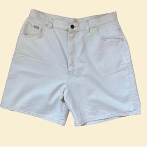 Vintage 90’s Lee Jeans Size 18 L Cream Denim High Waisted Bermuda Shorts RARE!